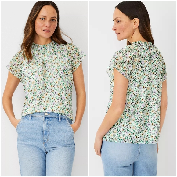 NWT Ann Taylor Green Floral Reglan Flutter Short Sleeve Blouse Top Petite XS - Picture 2 of 9